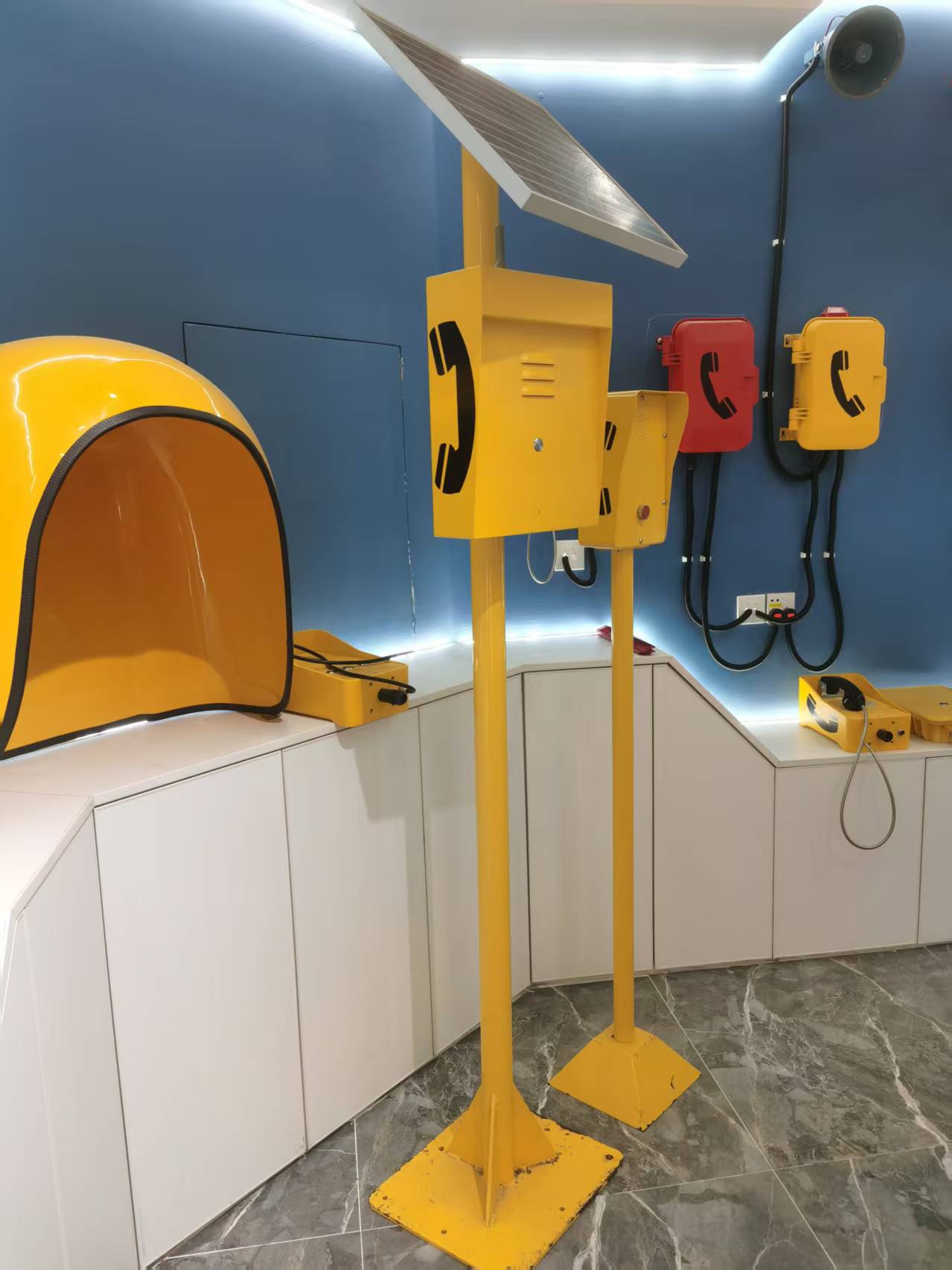 Solar powered emergency phone tower